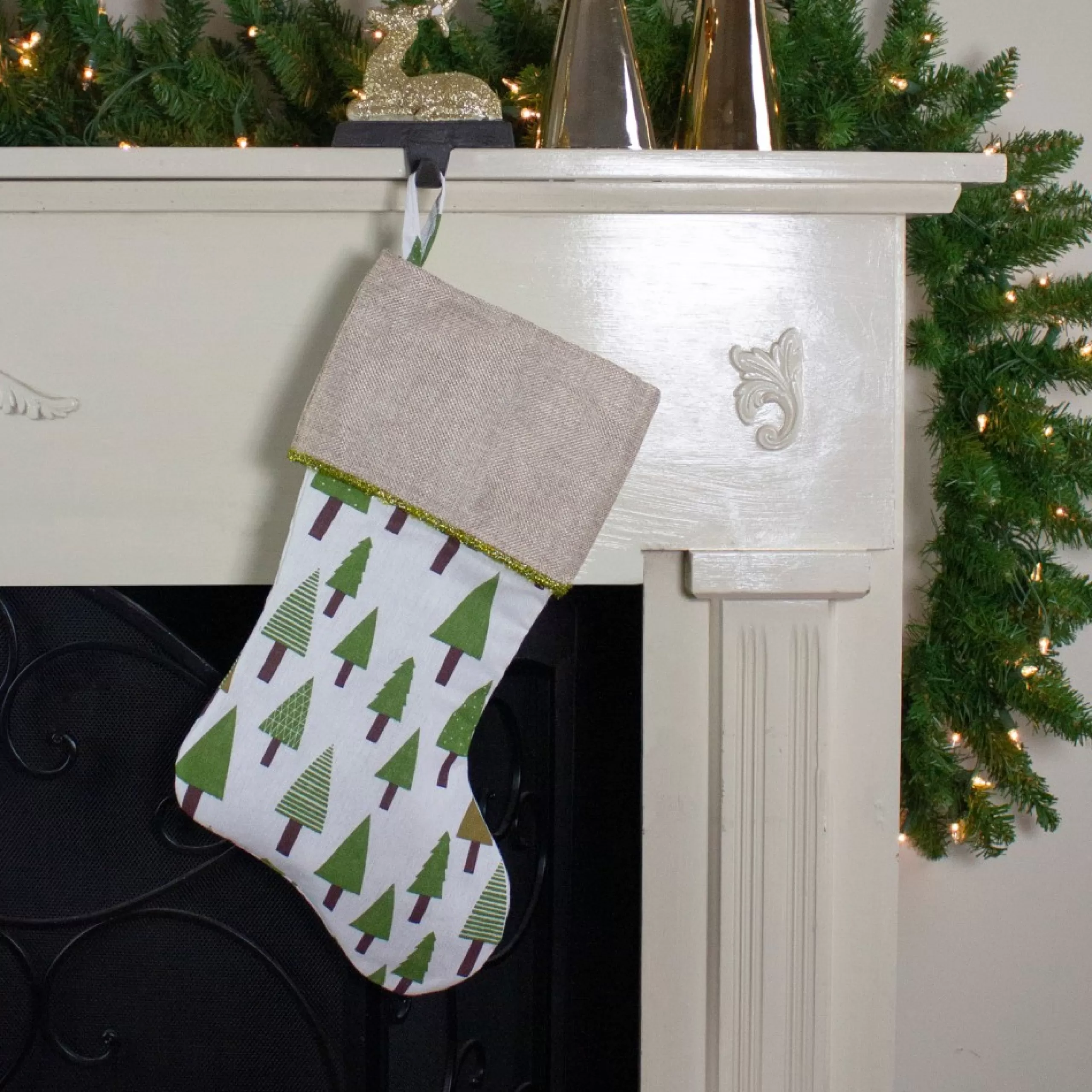 Stockings*Northlight 18.5" Green And White Christmas Stocking With Flax Cuff