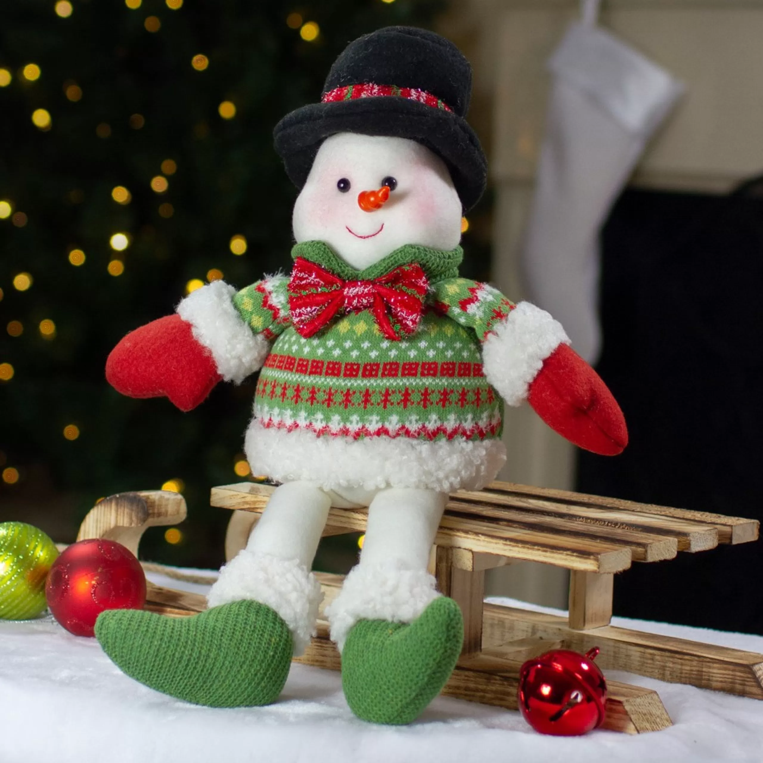 Plush Figures*Northlight 18" Red And Green Sitting Smiling Snowman Christmas Figure