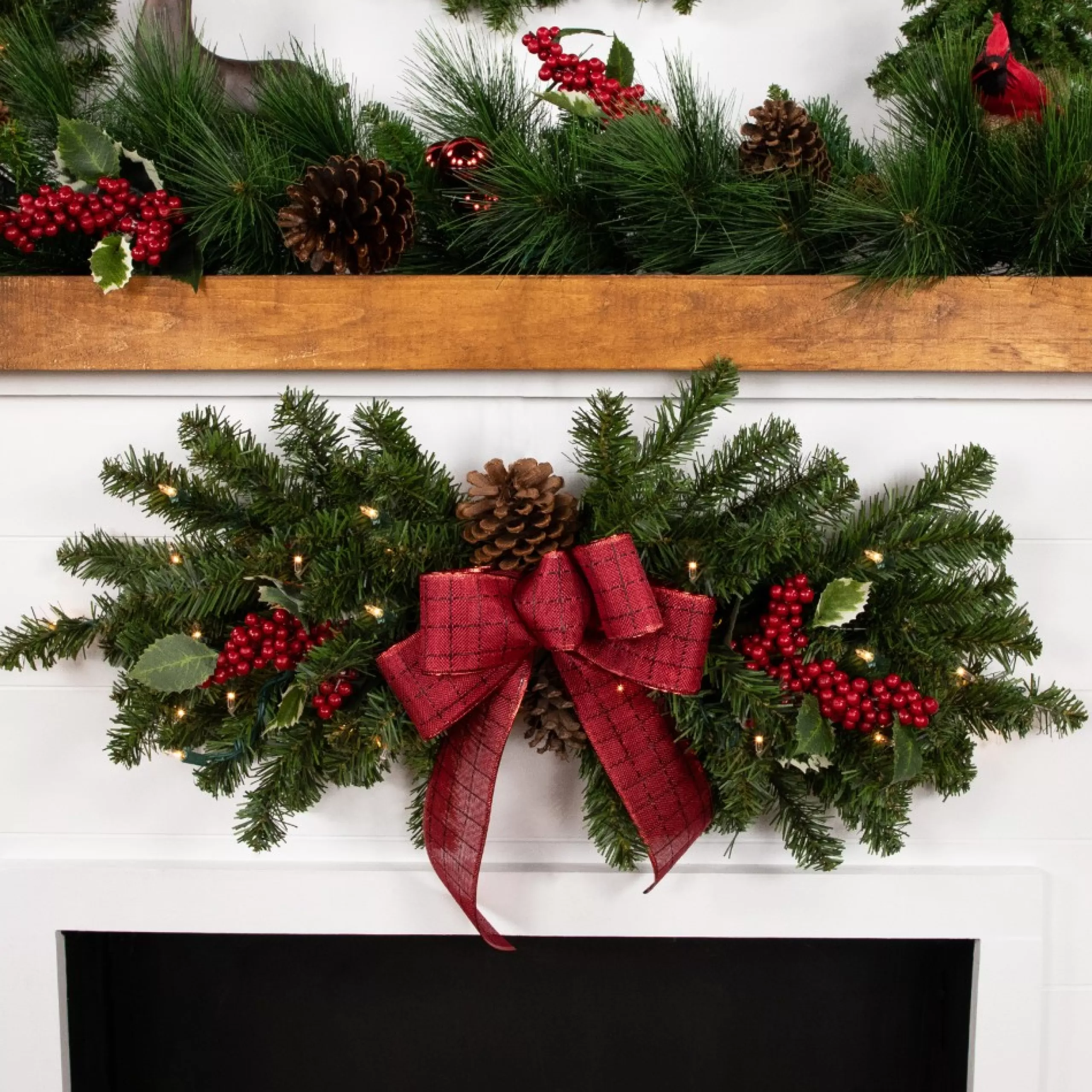 Pre-Lit Swags*Northlight 32" Pre-Lit Canadian Pine Artificial Christmas Swag - Clear Lights