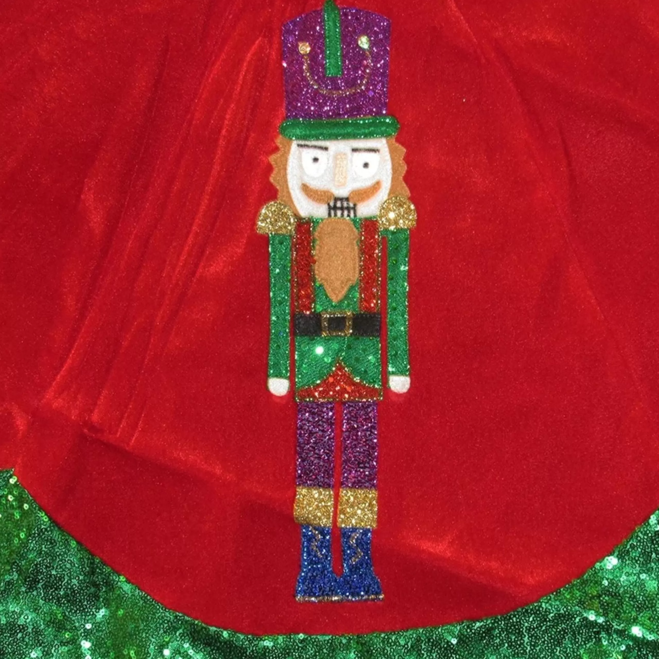 48 Inch And Smaller*KSA 48" Red And Green Nutcracker Christmas Tree Skirt