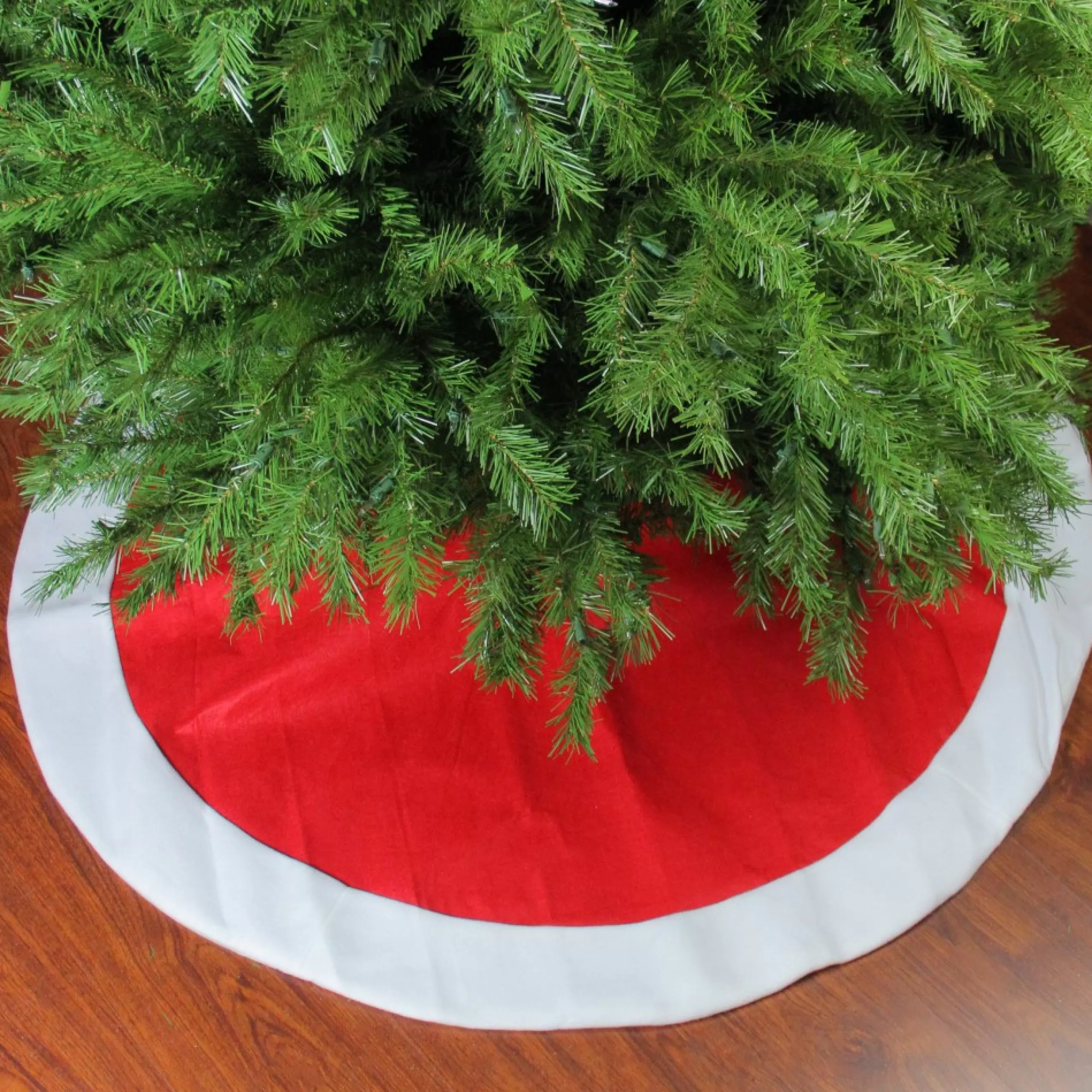 48 Inch And Smaller*Northlight 48" Red And White Traditional Christmas Tree Skirt