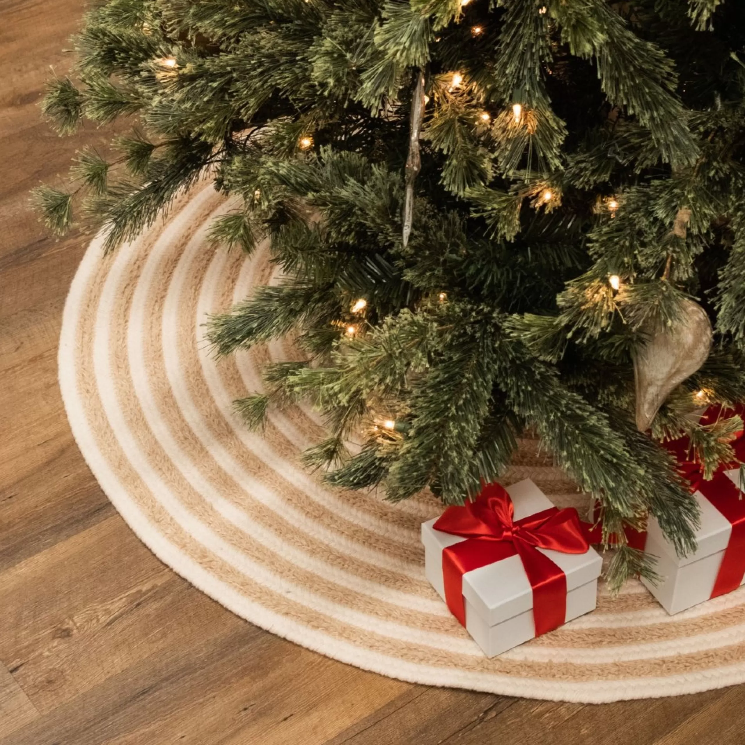 50 Inch And Larger*Colonial Mills 50" Beige Shag Striped Round Christmas Tree Skirt