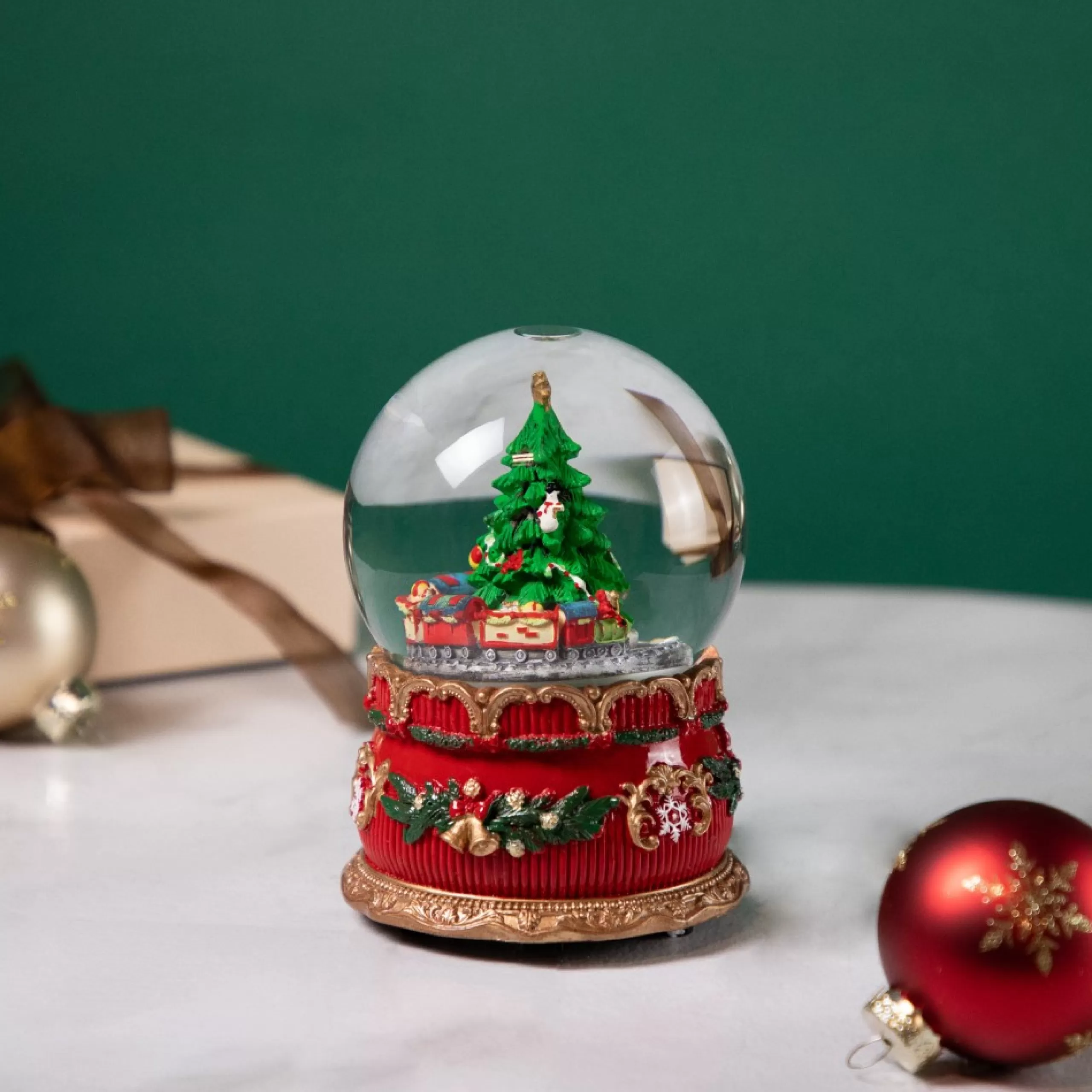 Snow Globes*Northlight 5.5" Musical Christmas Tree And Train Water Globe