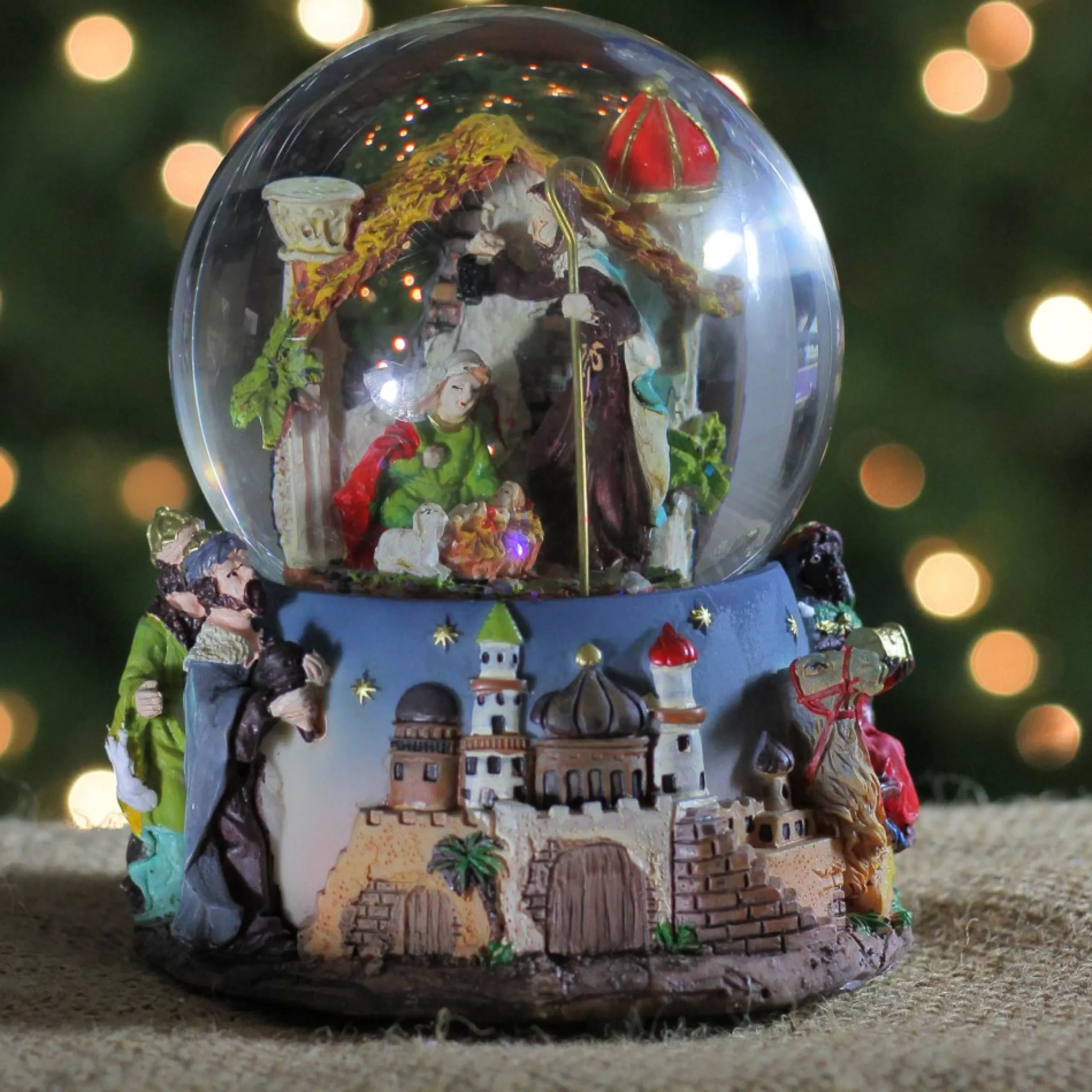 Snow Globes*Northlight 5.75" Nativity Manger Scene Religious Christmas Musical Snow Globe