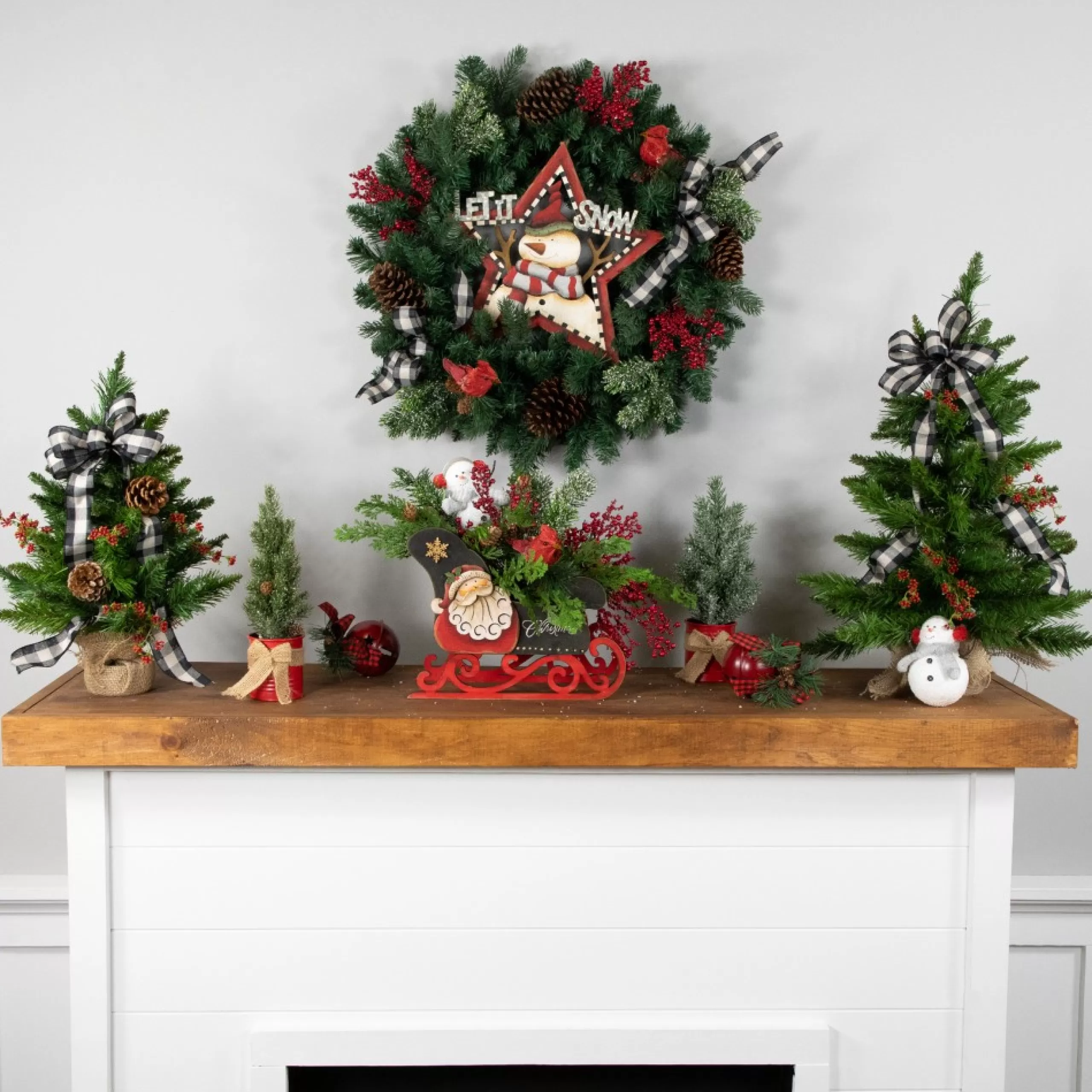 Unlit Wreaths*Northlight Coniferous Pine Artificial Christmas Wreath, 24-Inch, Unlit