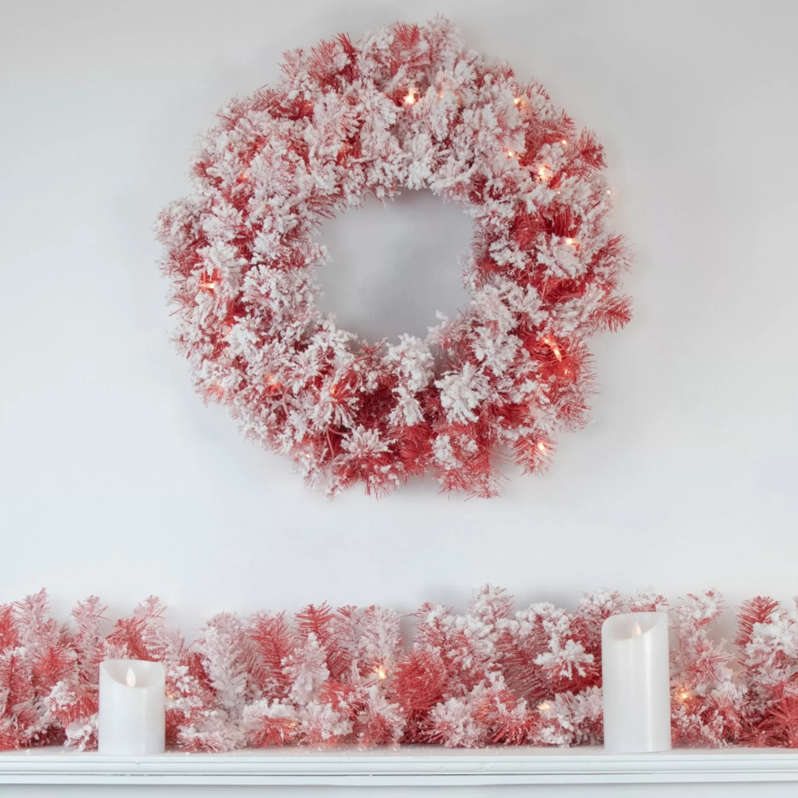 Specialty Wreaths*Northlight Pre-Lit Flocked Red Artificial Christmas Wreath, 24-Inch, Clear Lights