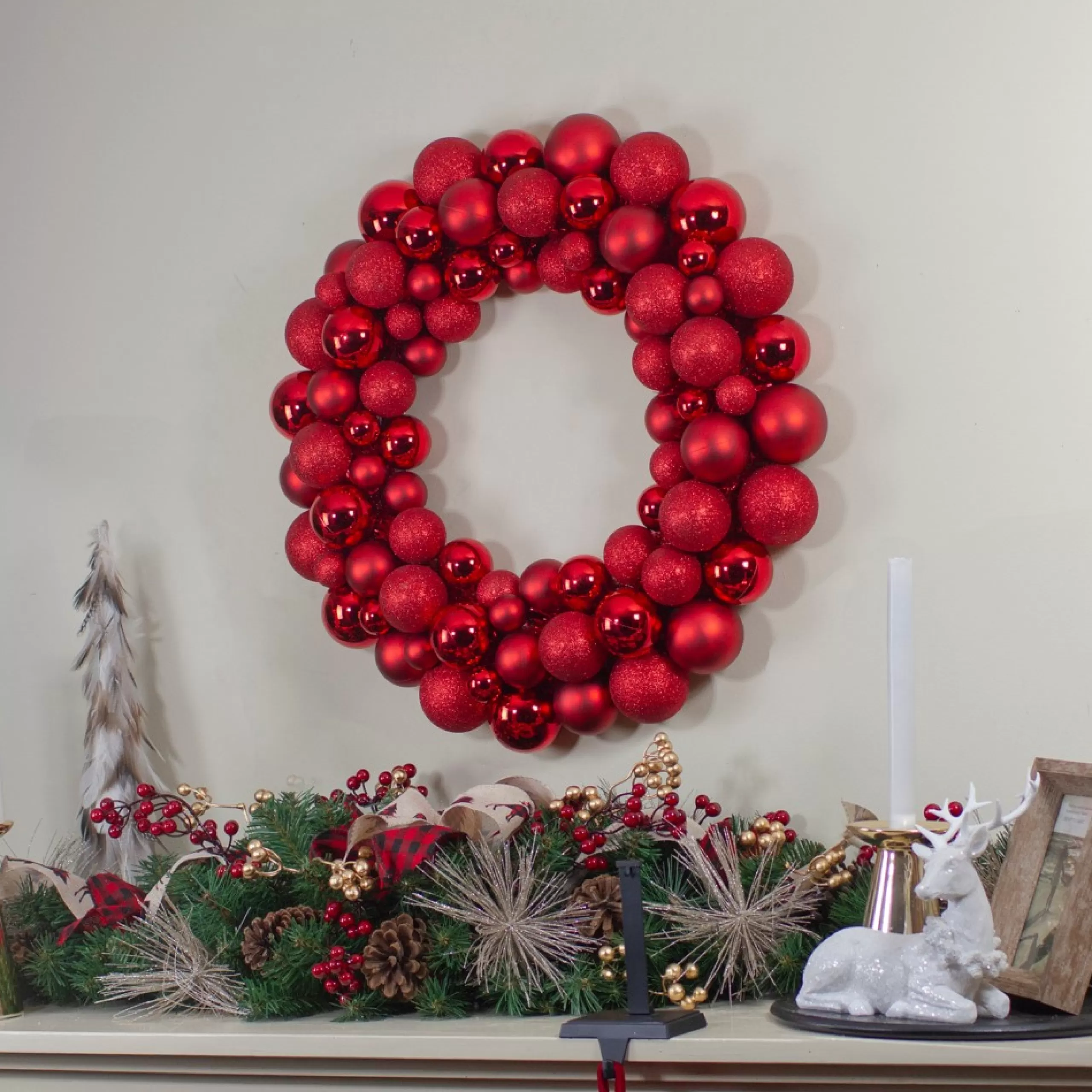 Shatterproof Ball Wreaths*Northlight Red 3-Finish Shatterproof Ball Christmas Wreath, 36-Inch, Unlit