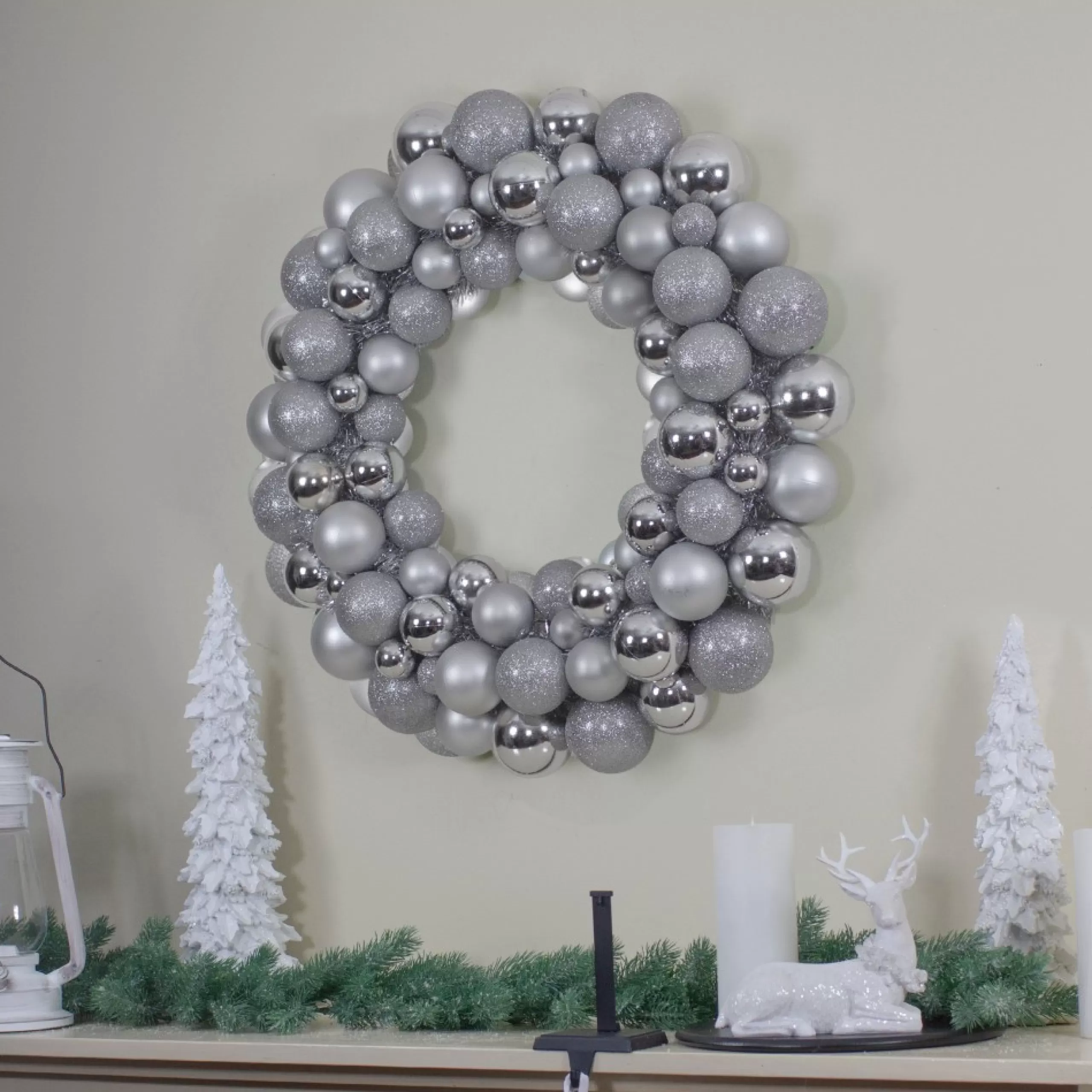 Shatterproof Ball Wreaths*Northlight Silver 3-Finish Shatterproof Ball Ornament Christmas Wreath, 36-Inch